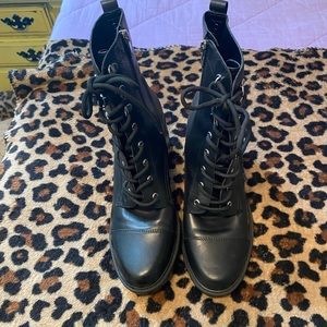 3 inch lace up Bucky heel boots!